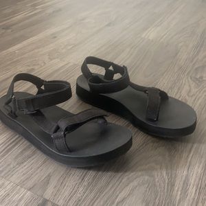 Midform Universal Teva Sandal